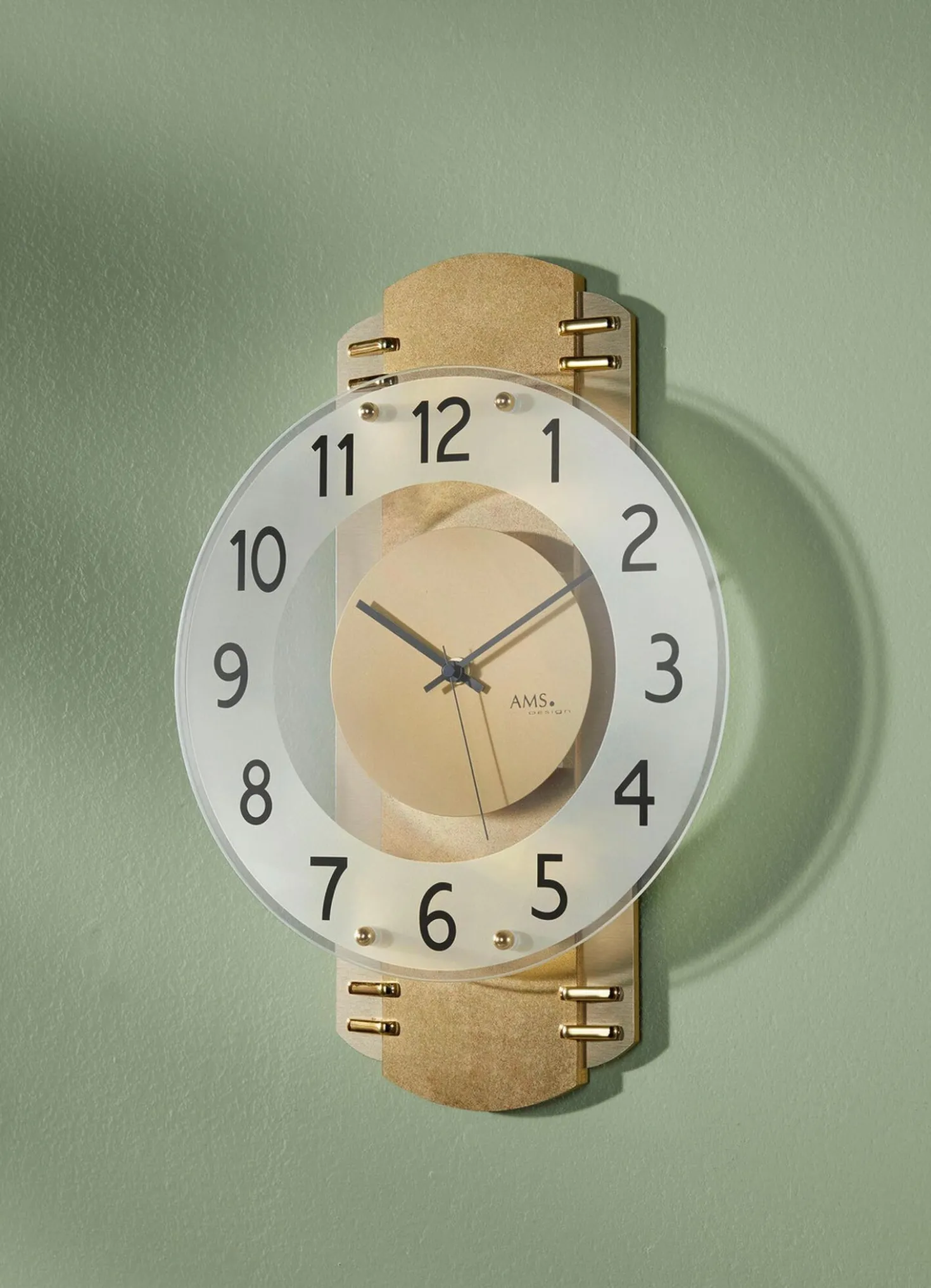 Wanduhr mit Funkuhrwerk