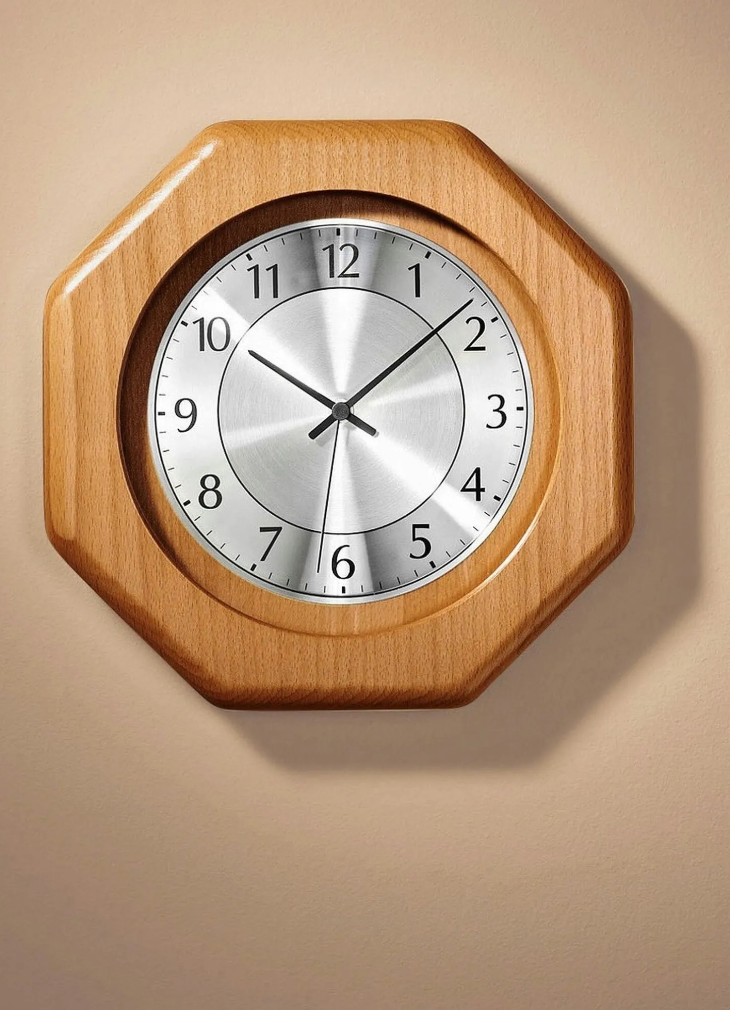 Wanduhr mit Funkwerk
