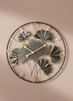 Wanduhr mit Ginkgo-Blätterdesign