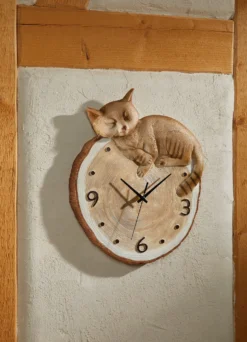 Wanduhr mit Katze in Baumscheibenoptik
