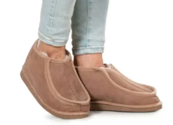 Warme Damen-/Herren-Hausschuhe, Weite G, mit Lammfell