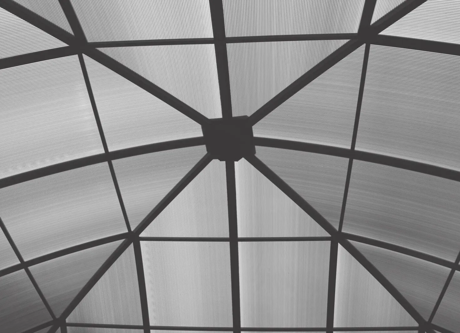 Wetterfester Kuppelpavillon mit stabilem Gestell