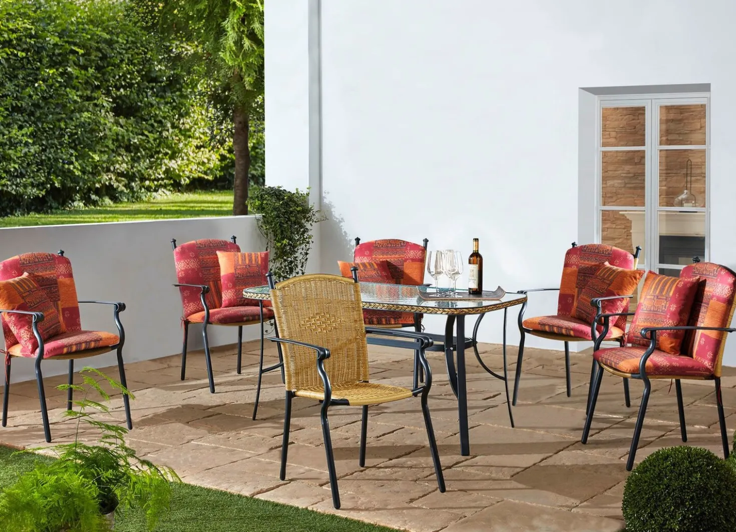Wetterfeste und stapelbare Gartenmöbel Roma