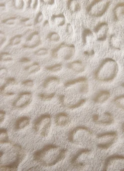 Wohndecke mit Leoparden-Optik